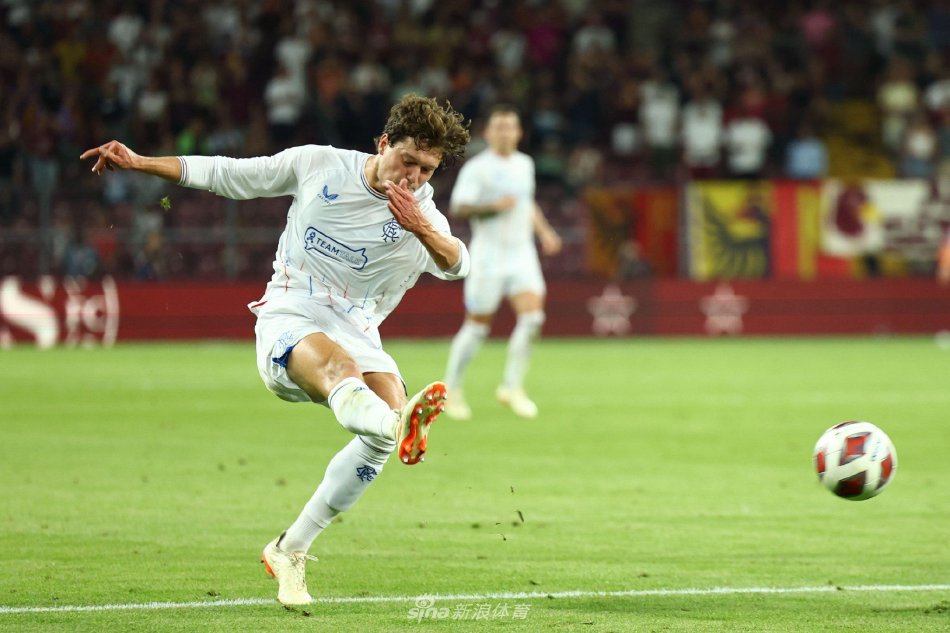 而长春亚泰 而长春亚泰