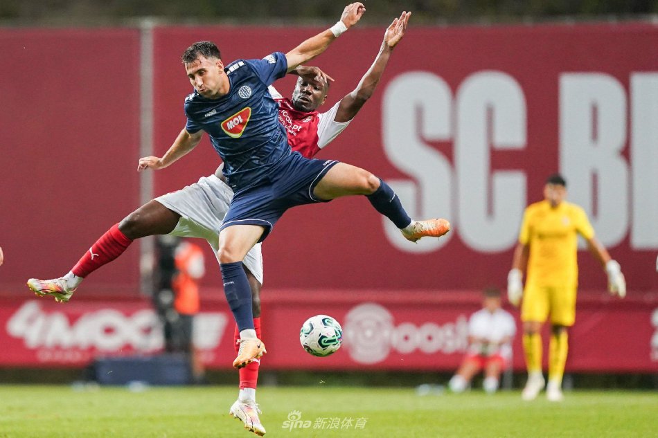 判处了四年 判处了四年